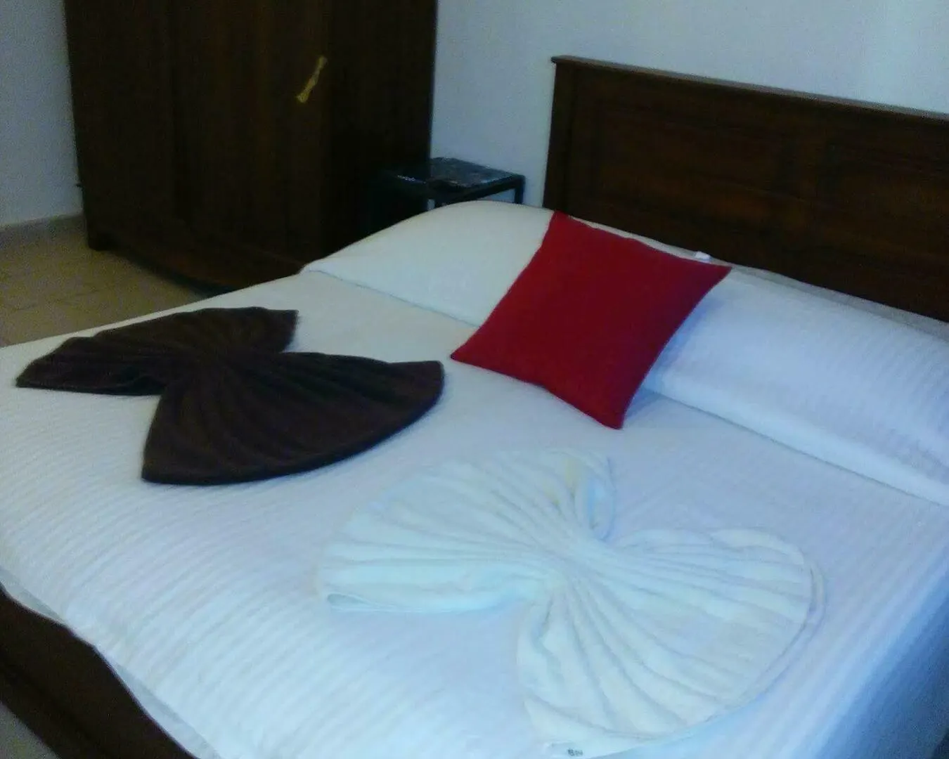 Negombo Blue Villa Hotel 3*,