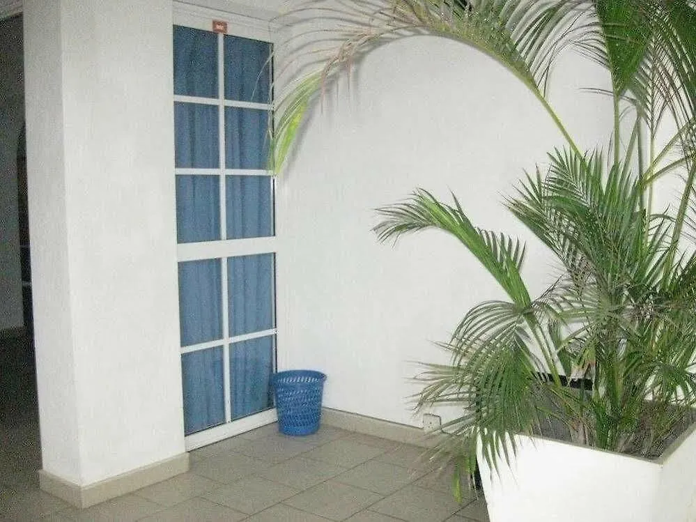 Negombo Blue Villa Hotel 3*,  斯里兰卡